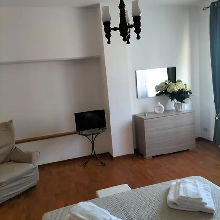 House Tramonto D'oro Ficulle